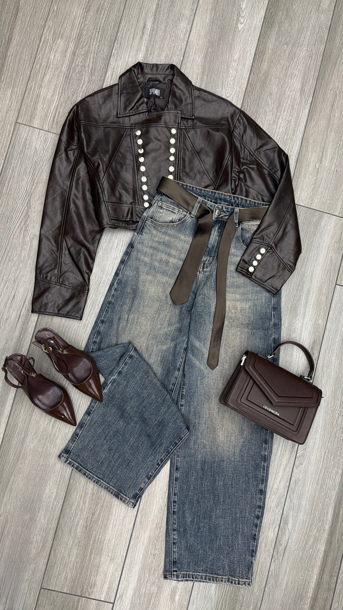 Jeans + cravatta ✨