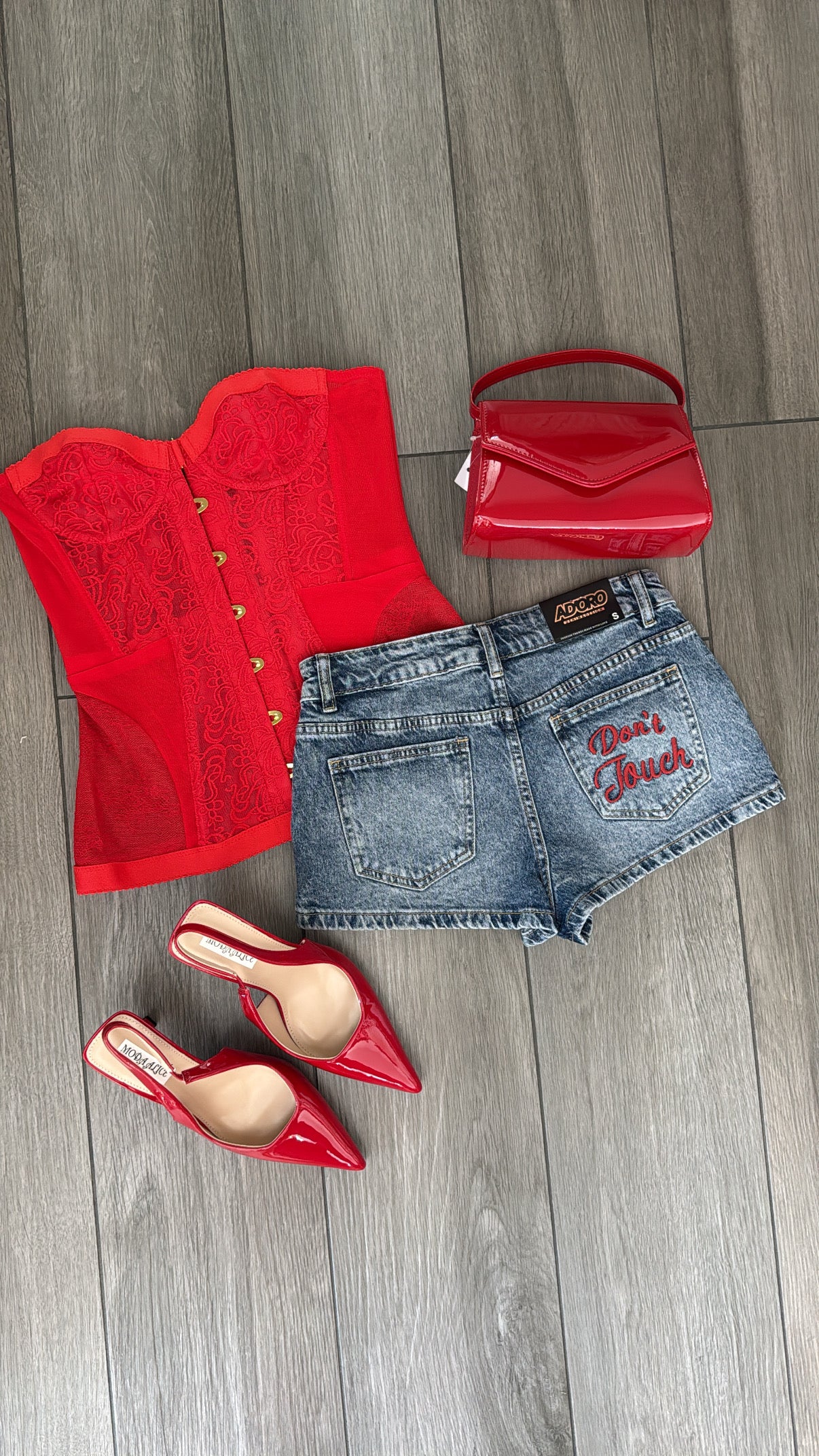 Shorts Don’t Touch🍒