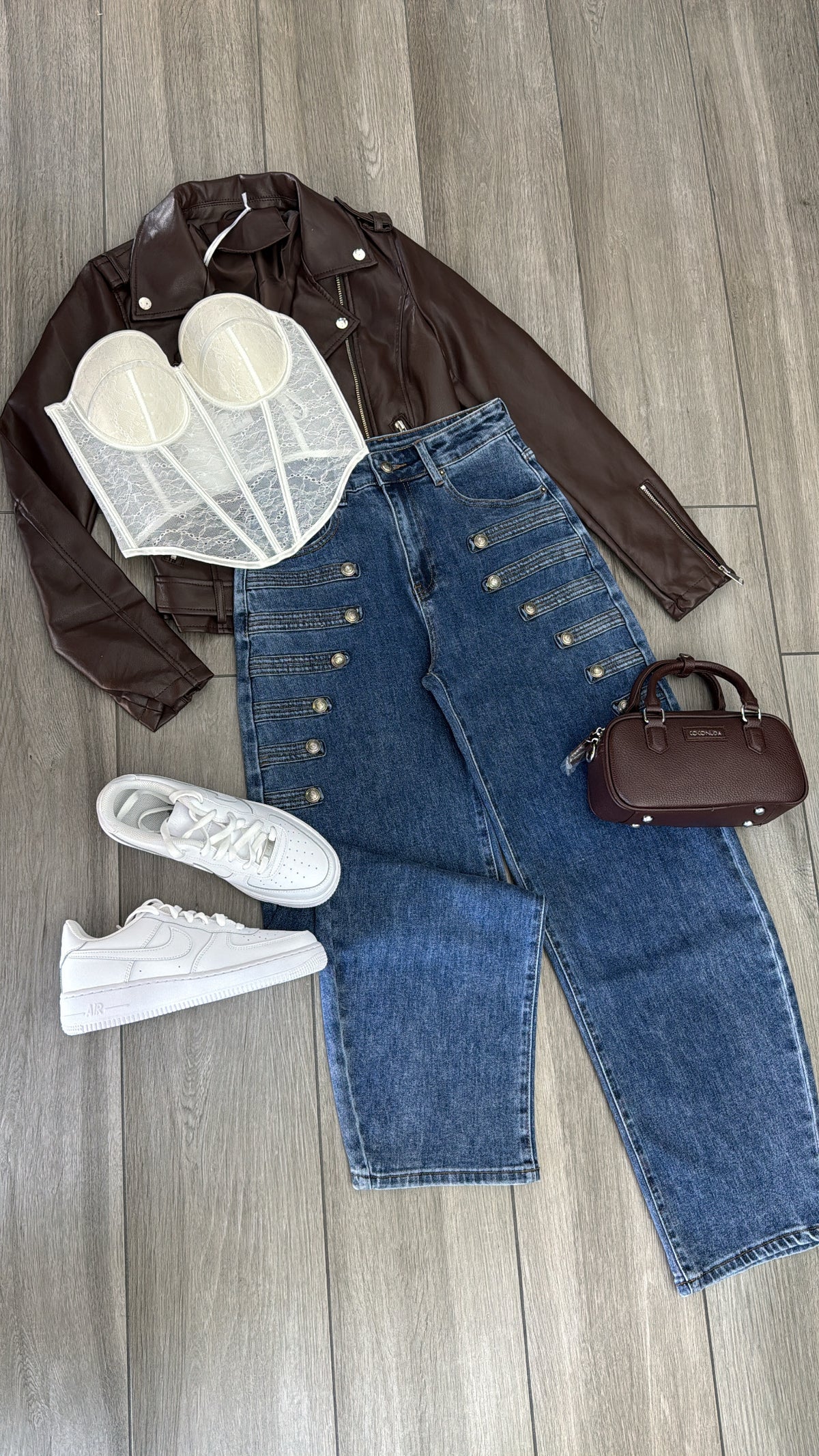 Jeans con bottoni✨