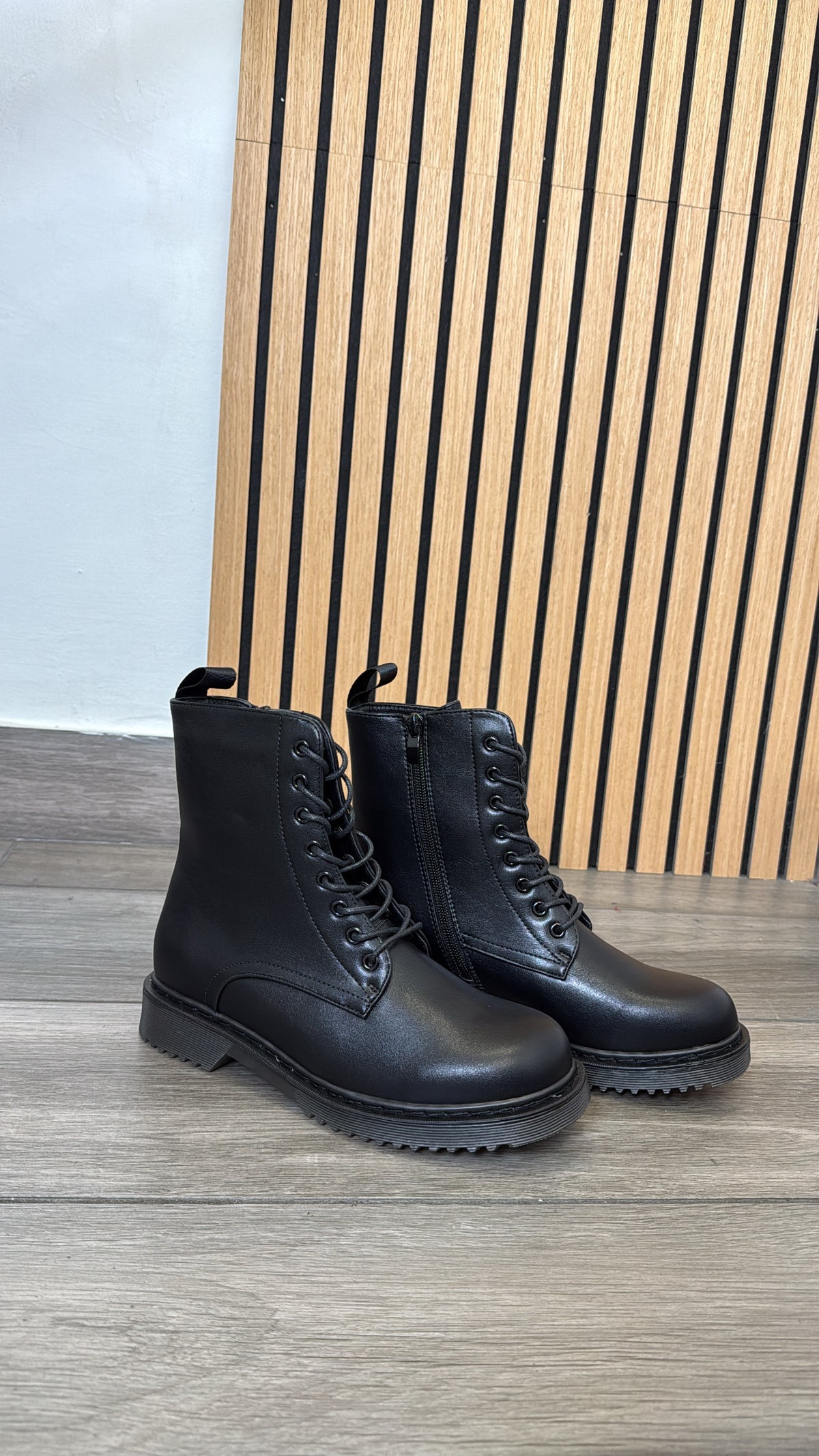 Anfibio black ✨