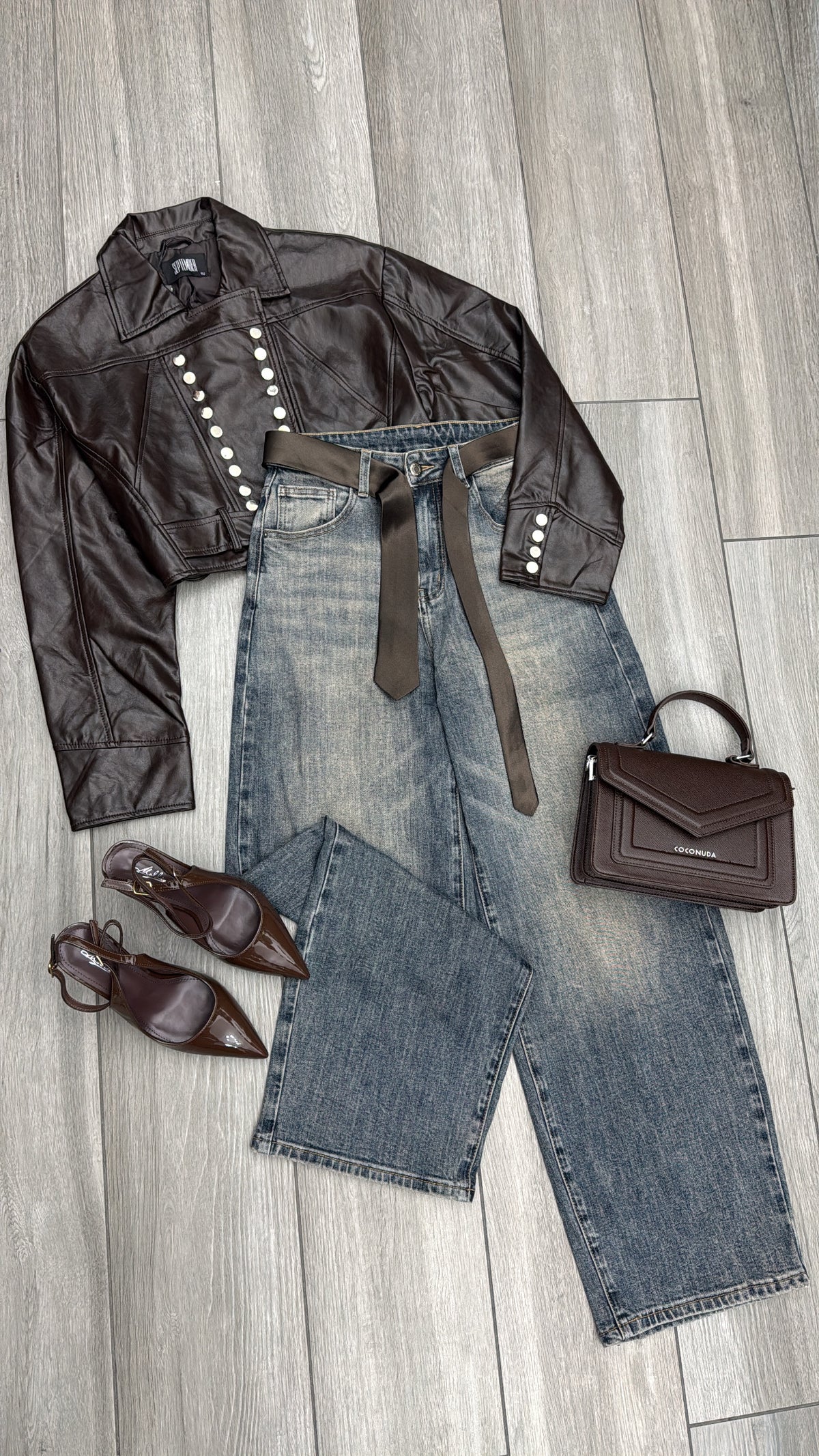 Jeans + cravatta ✨